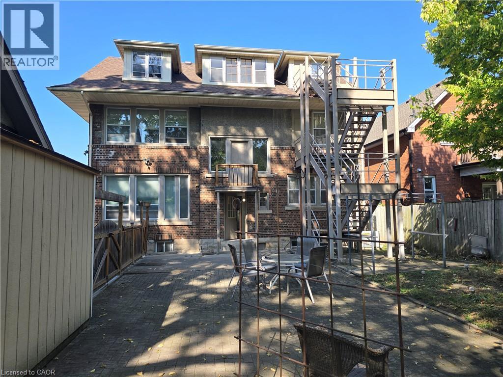 145 Sheridan Street, Brantford, Ontario  N3S 4P5 - Photo 4 - 40779629