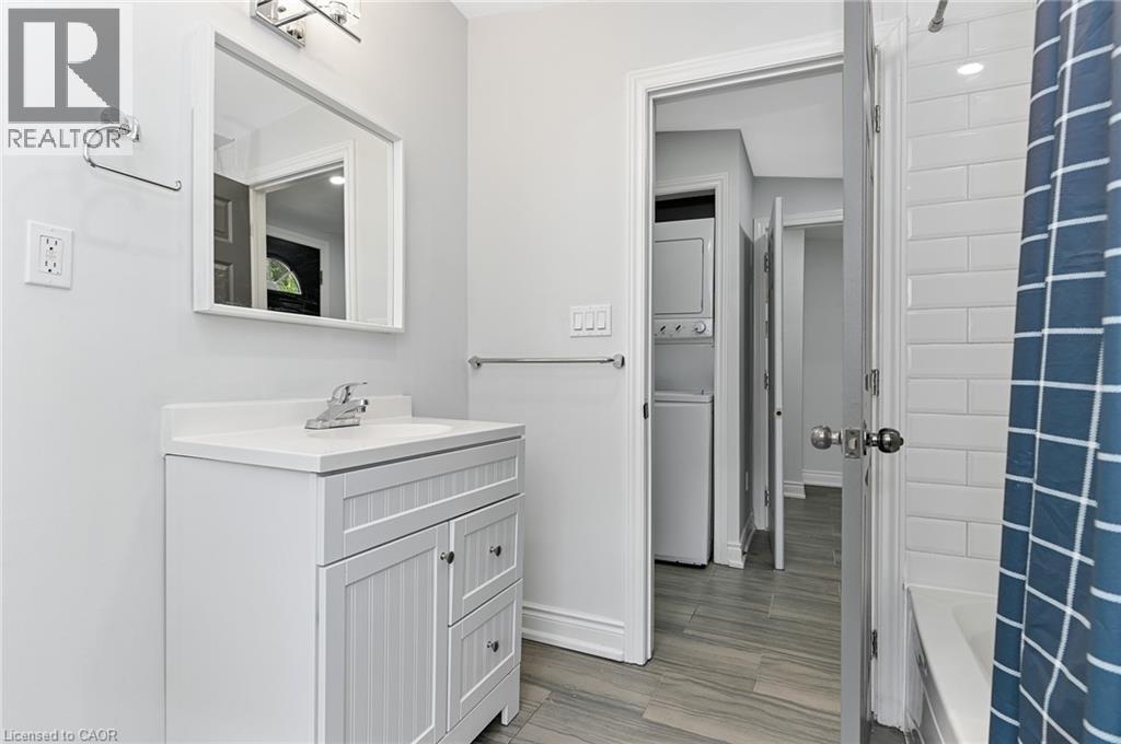 54 Craigmiller Avenue Unit# Upper, Hamilton, Ontario  L8L 3J1 - Photo 15 - 40779463