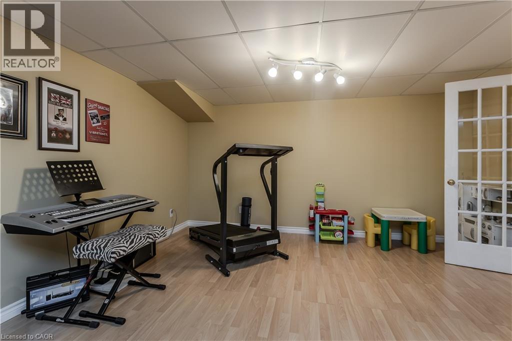 1210 Hammond Street, Burlington, Ontario  L7S 2A4 - Photo 37 - 40779044