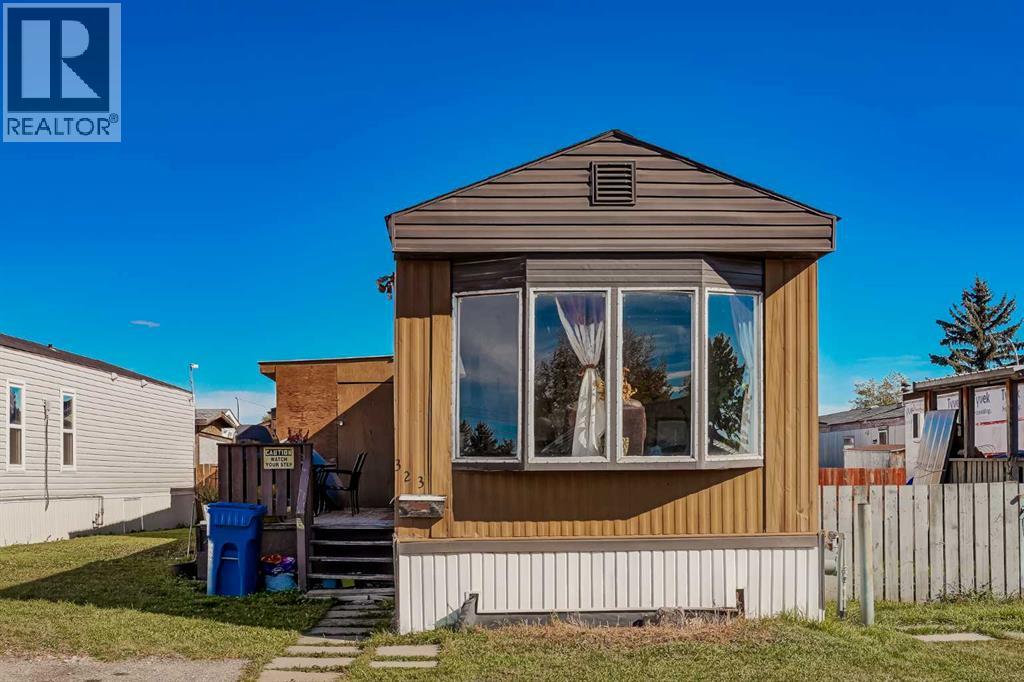 323, 6220 17 Avenue Se, Calgary, Alberta  T2A 0W6 - Photo 1 - A2257966