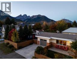 601 3rd Avenue, fernie, British Columbia