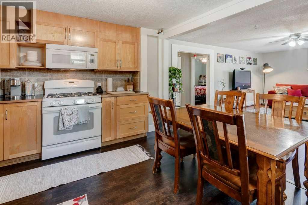 5223 3 Street W, Claresholm, Alberta  T0L 0T0 - Photo 17 - A2264489