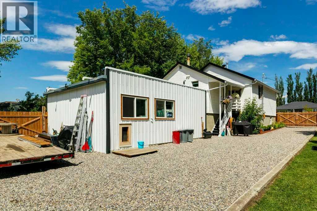 5223 3 Street W, Claresholm, Alberta  T0L 0T0 - Photo 26 - A2264489