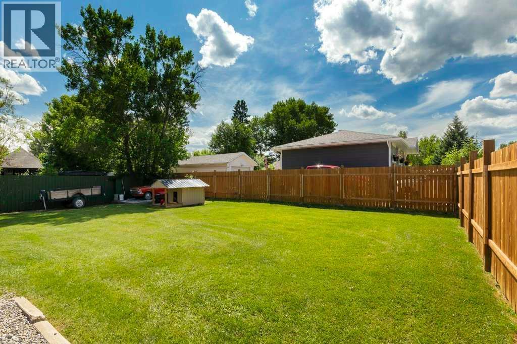 5223 3 Street W, Claresholm, Alberta  T0L 0T0 - Photo 28 - A2264489