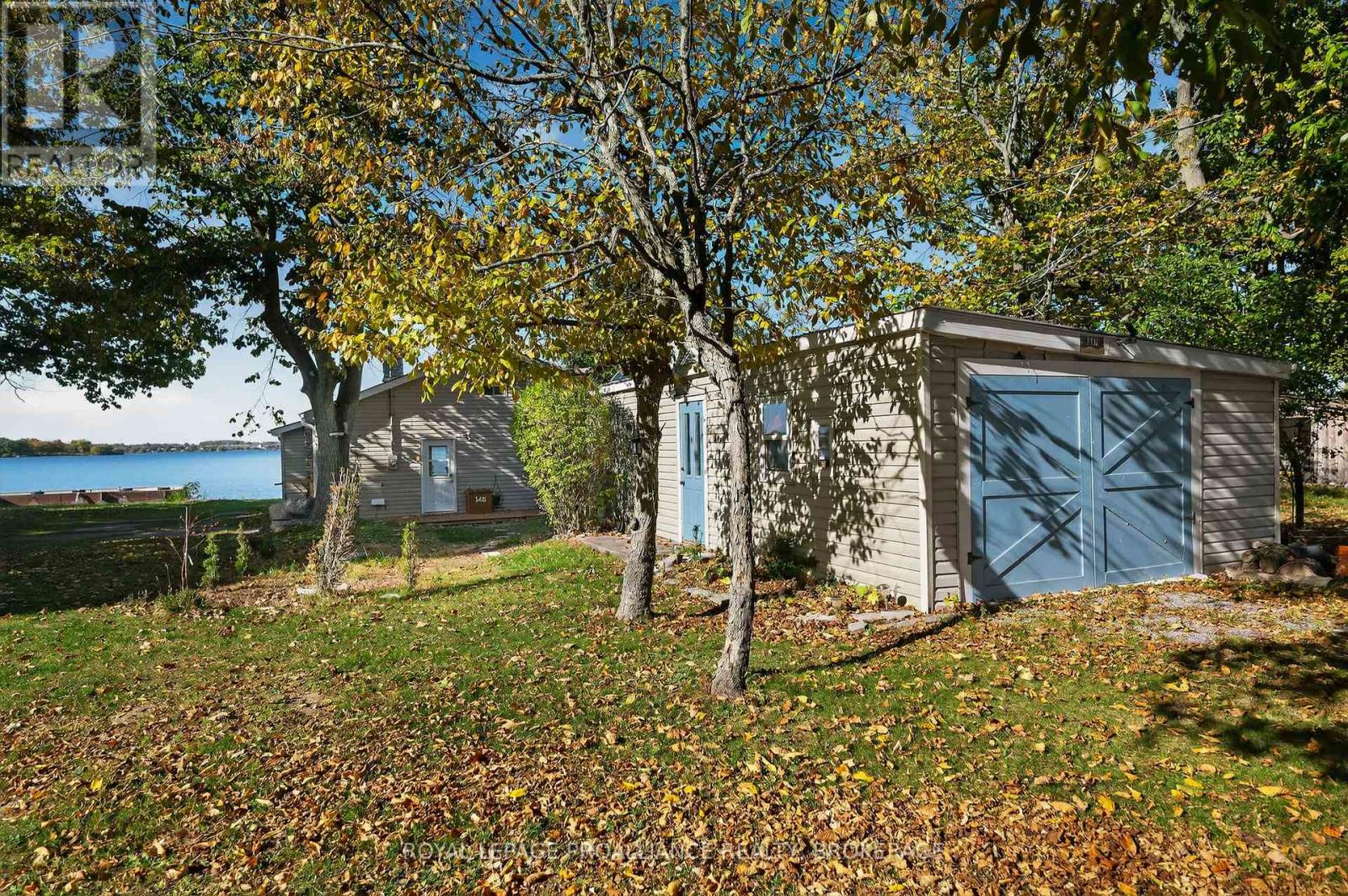 B - 14 Morgan's Point Lane, Frontenac Islands (The Islands), Ontario  K0H 2Y0 - Photo 21 - X12465785