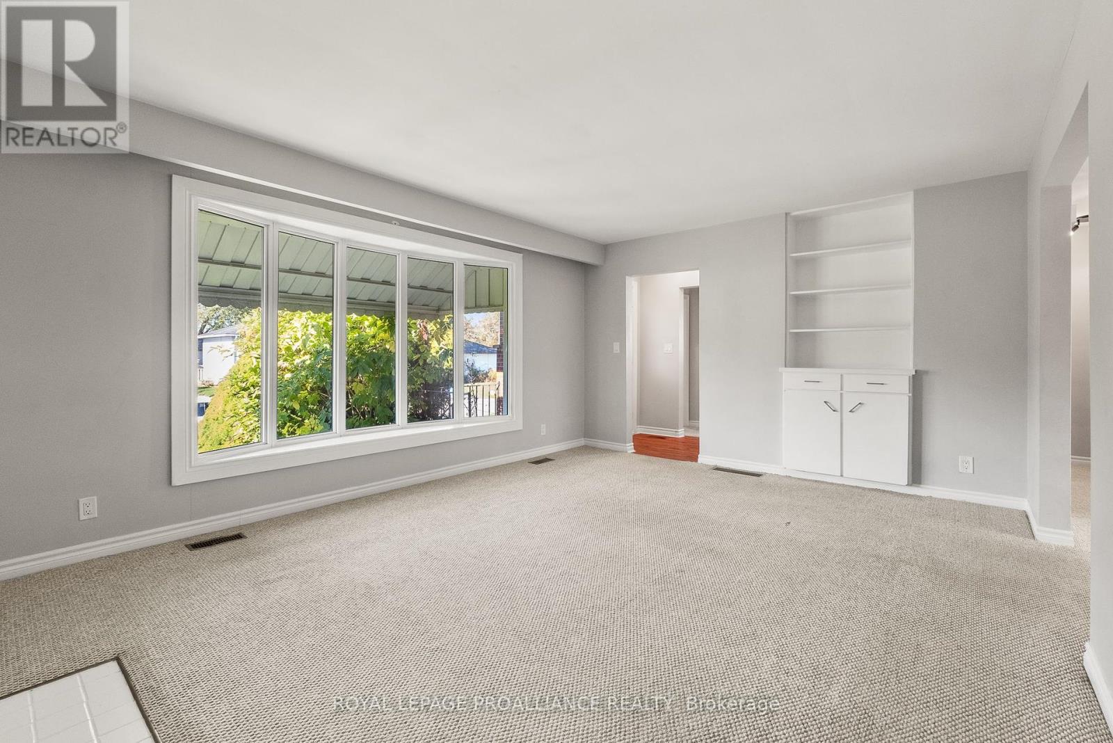 598 Hayden Crescent, Cobourg, Ontario K9A 2V2 - Photo 10 - X12465796