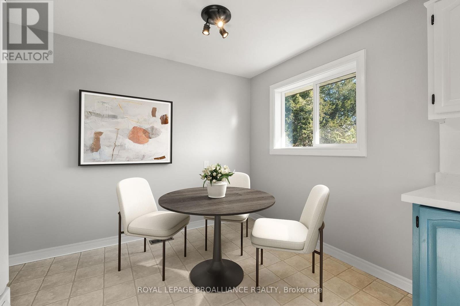 598 Hayden Crescent, Cobourg, Ontario K9A 2V2 - Photo 14 - X12465796