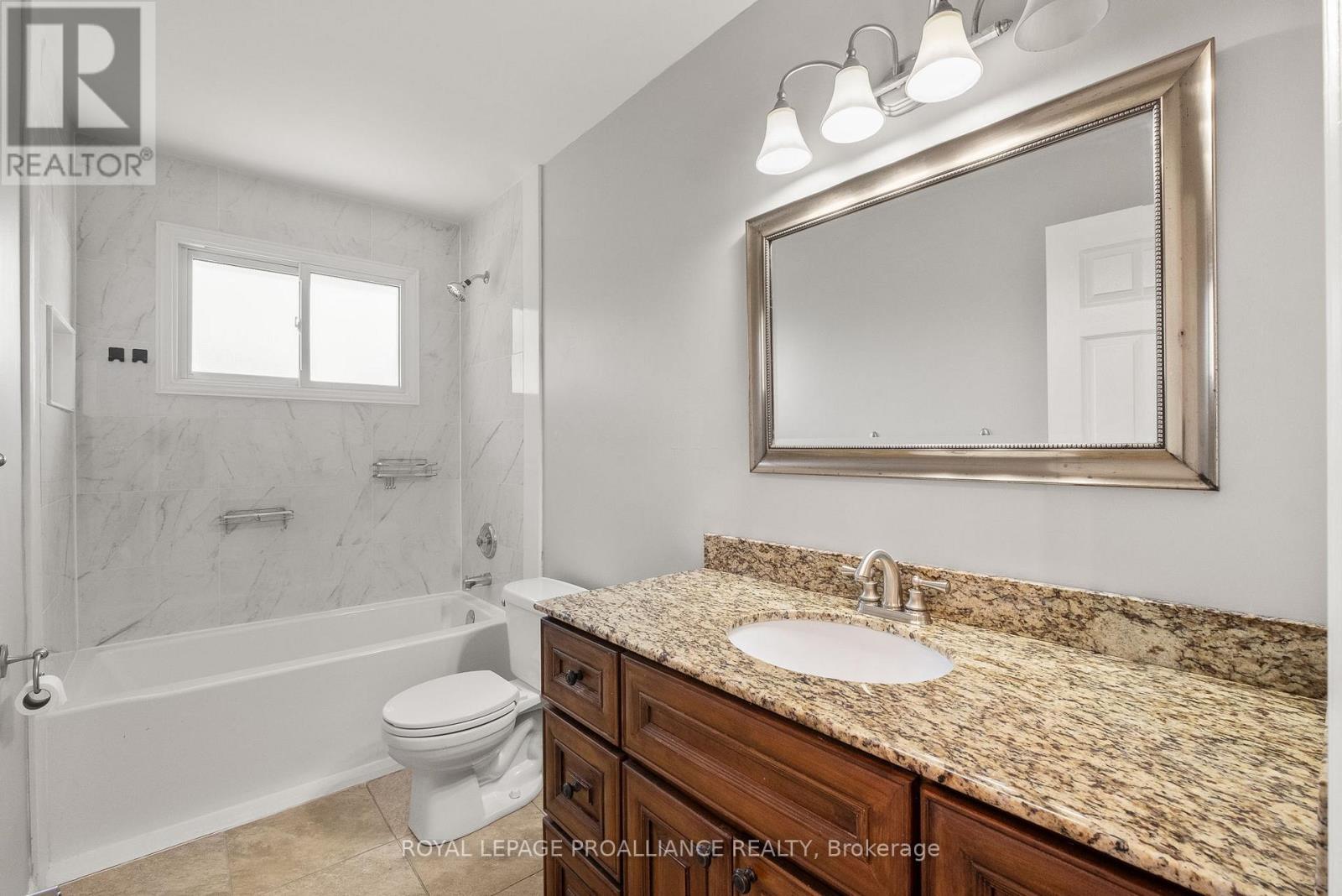 598 Hayden Crescent, Cobourg, Ontario K9A 2V2 - Photo 19 - X12465796