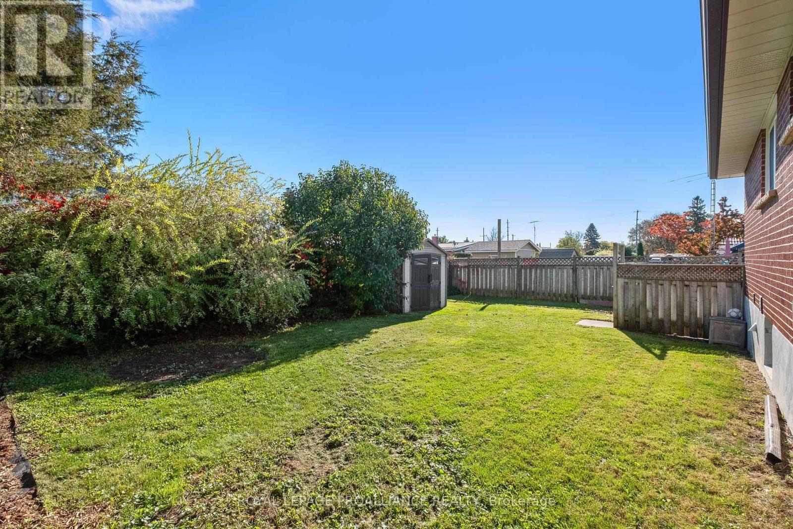 598 Hayden Crescent, Cobourg, Ontario K9A 2V2 - Photo 41 - X12465796