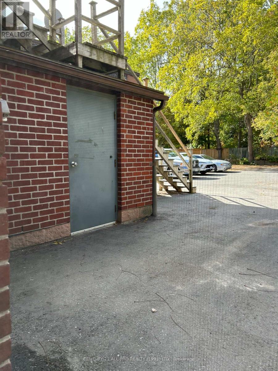 34 John Street, Port Hope, Ontario L1A 1H5 - Photo 17 - X12465813