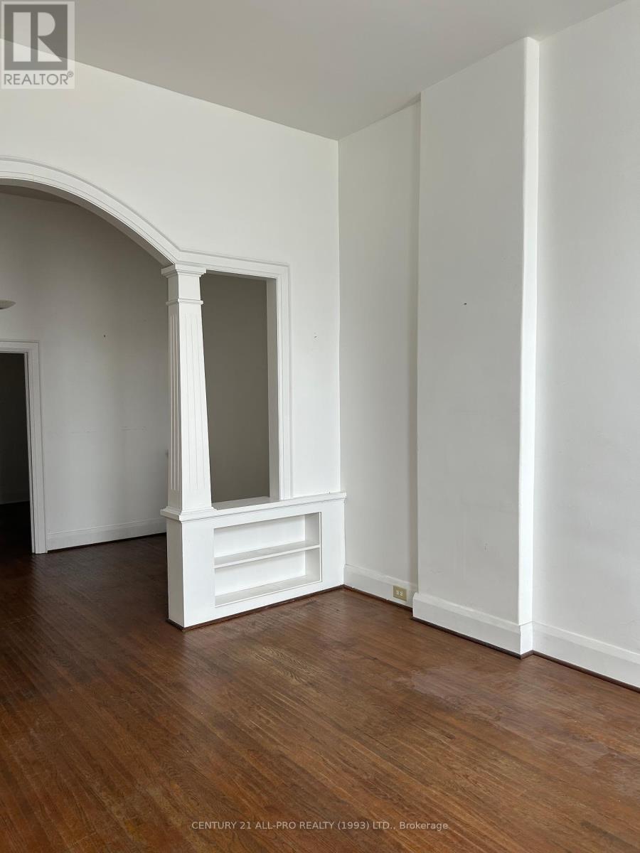 34 John Street, Port Hope, Ontario L1A 1H5 - Photo 3 - X12465813