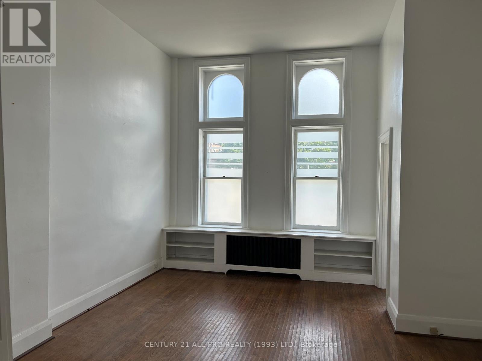 34 John Street, Port Hope, Ontario L1A 1H5 - Photo 6 - X12465813