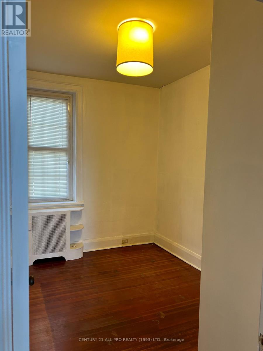 34 John Street, Port Hope, Ontario L1A 1H5 - Photo 8 - X12465813