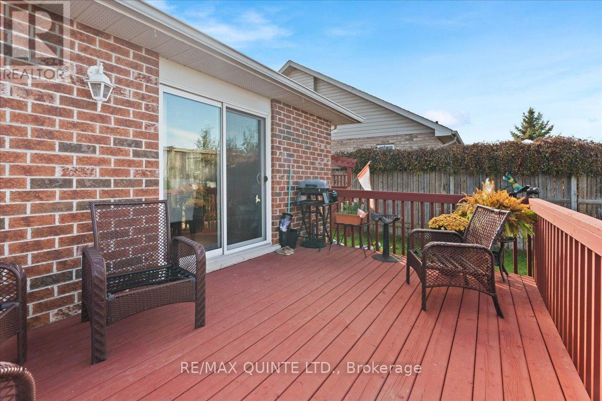 42 Spruce Gardens, Belleville, Ontario  K8N 5Y6 - Photo 37 - X12465837