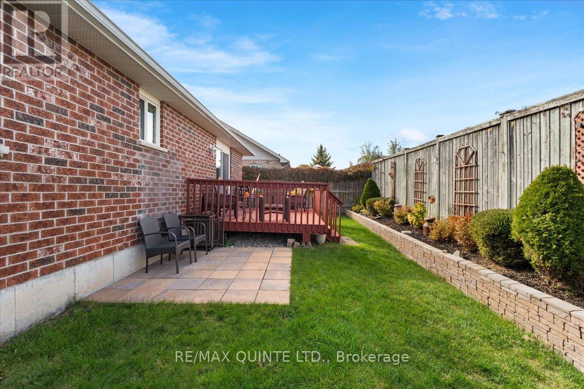 42 Spruce Gardens, Belleville, Ontario  K8N 5Y6 - Photo 40 - X12465837