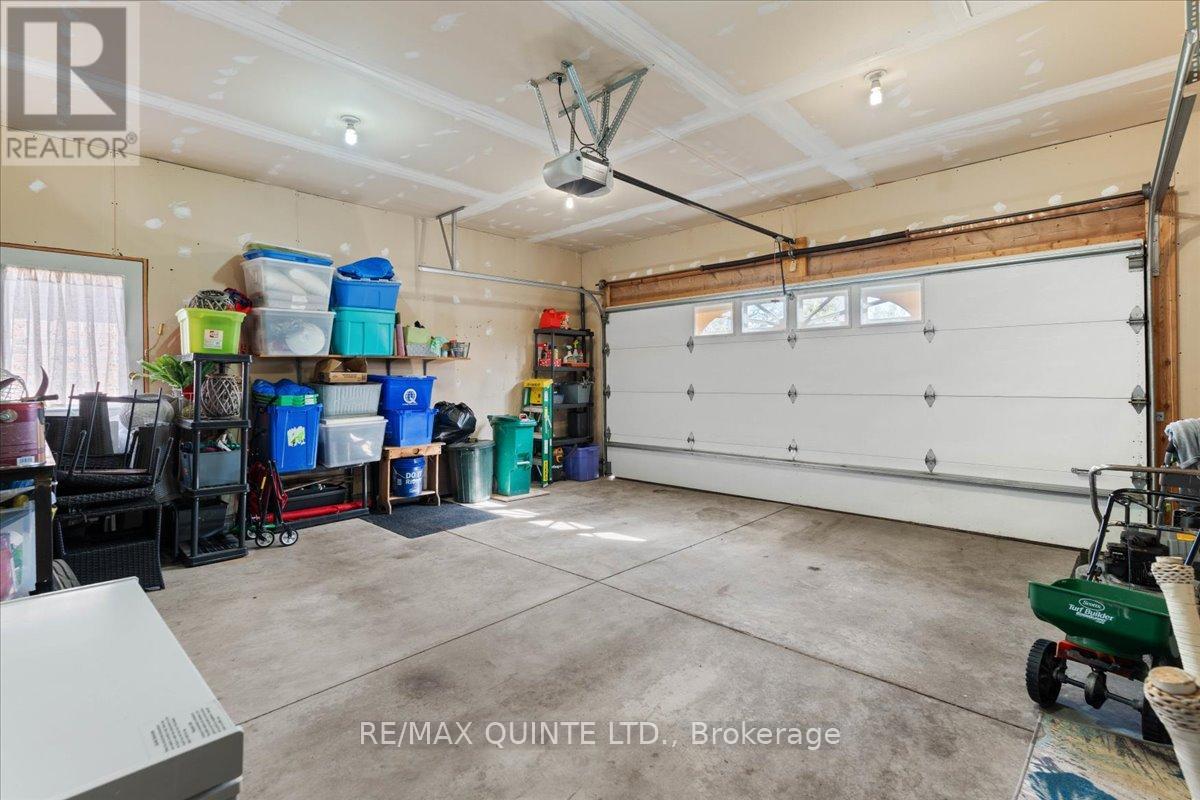 42 Spruce Gardens, Belleville, Ontario  K8N 5Y6 - Photo 41 - X12465837