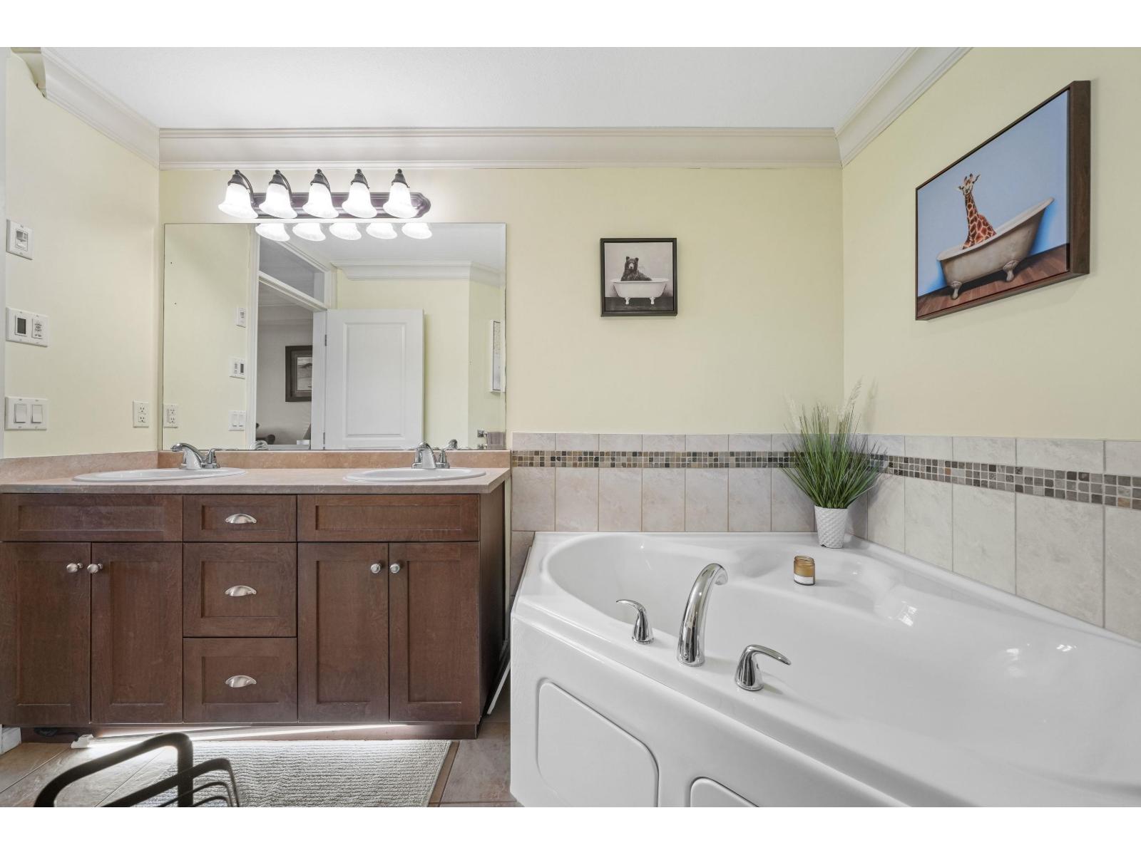222 32729 Garibaldi Drive, Abbotsford, British Columbia  V2T 0A6 - Photo 12 - R3058910