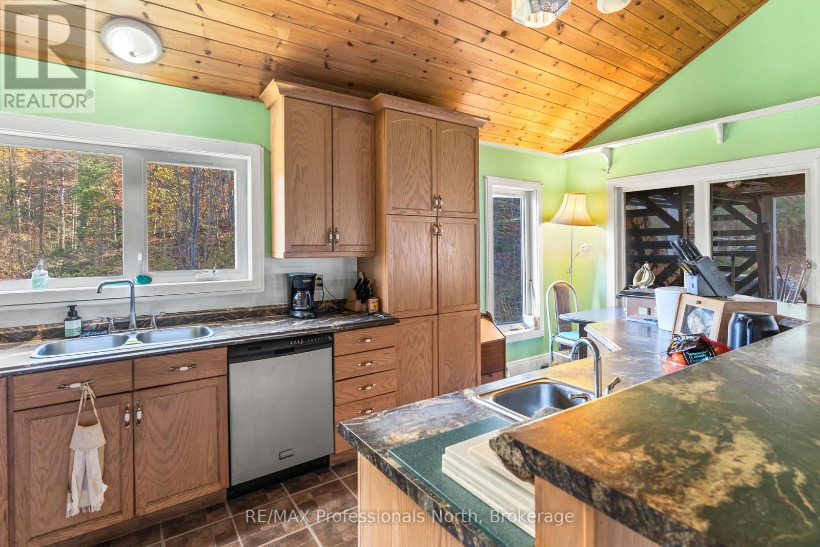 2179 South Lake Road, Minden Hills (Snowdon), Ontario  K0M 2K0 - Photo 12 - X12465807