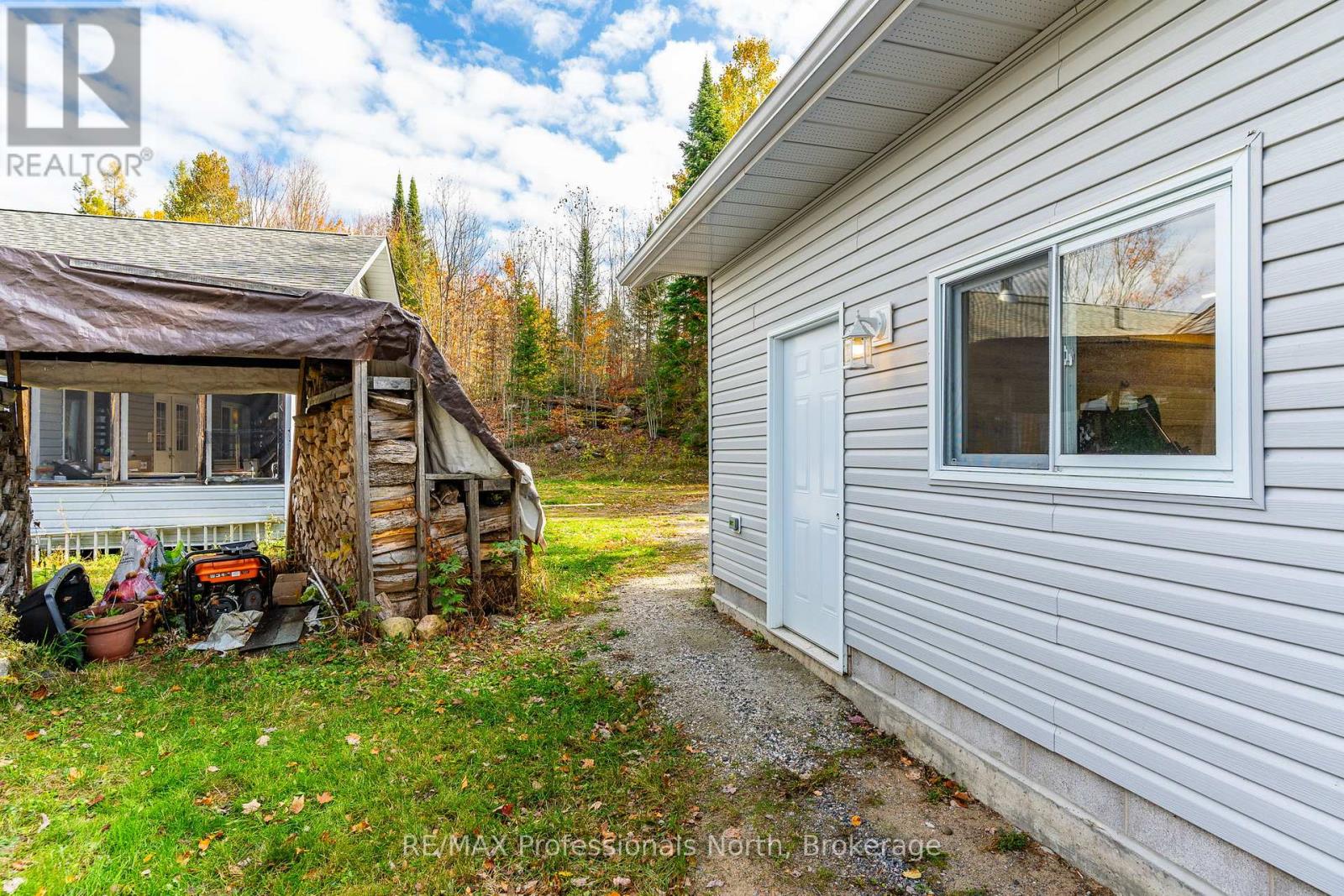 2179 South Lake Road, Minden Hills (Snowdon), Ontario  K0M 2K0 - Photo 25 - X12465807