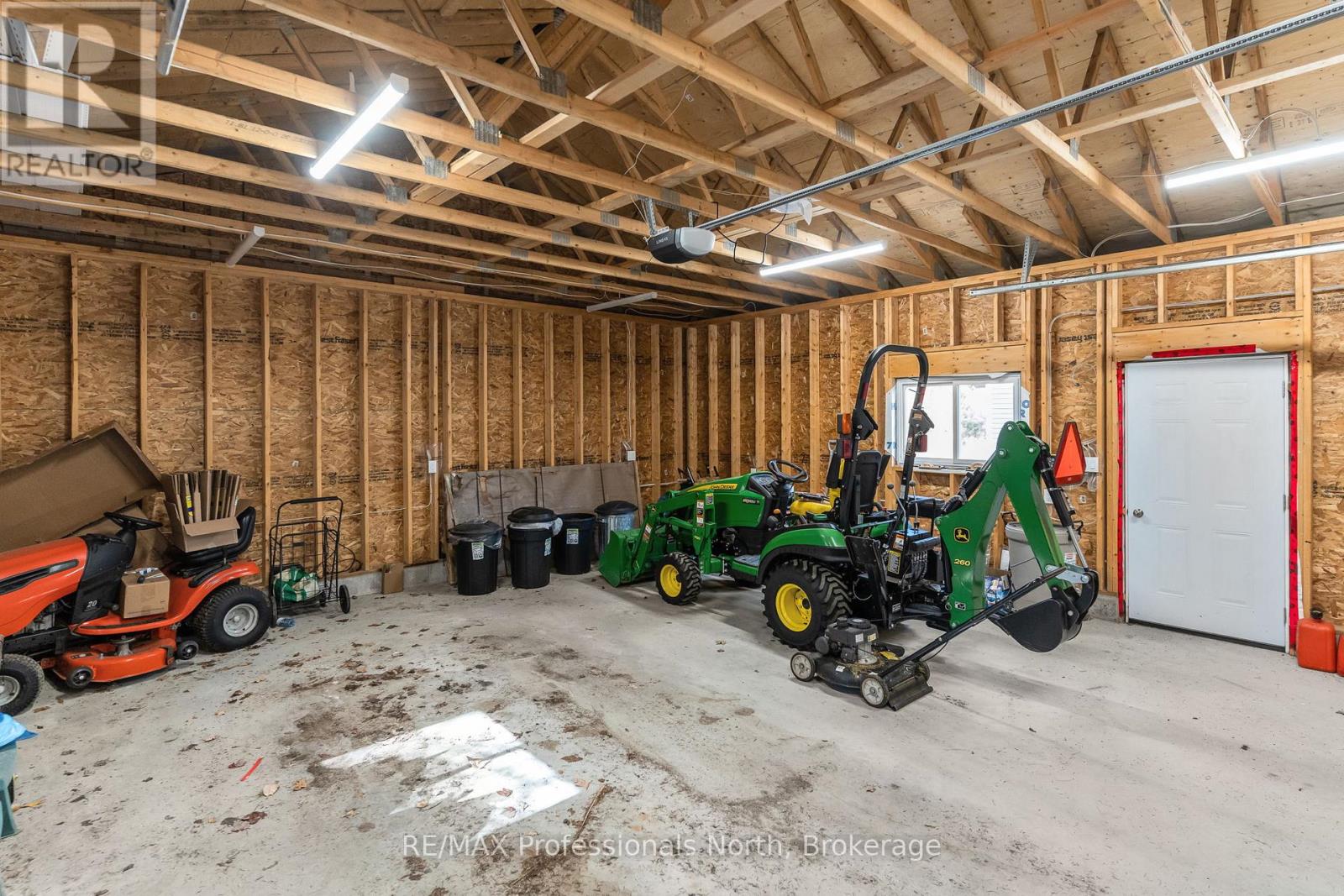 2179 South Lake Road, Minden Hills (Snowdon), Ontario  K0M 2K0 - Photo 34 - X12465807