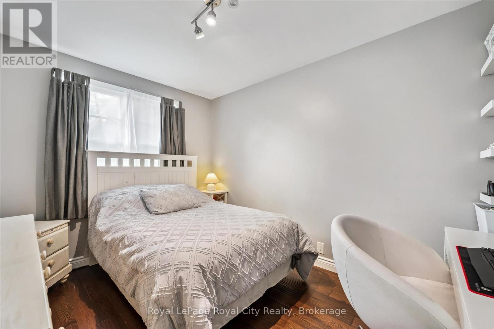 20 Highview Place, Guelph, Ontario  N1H 1M7 - Photo 16 - X12465811
