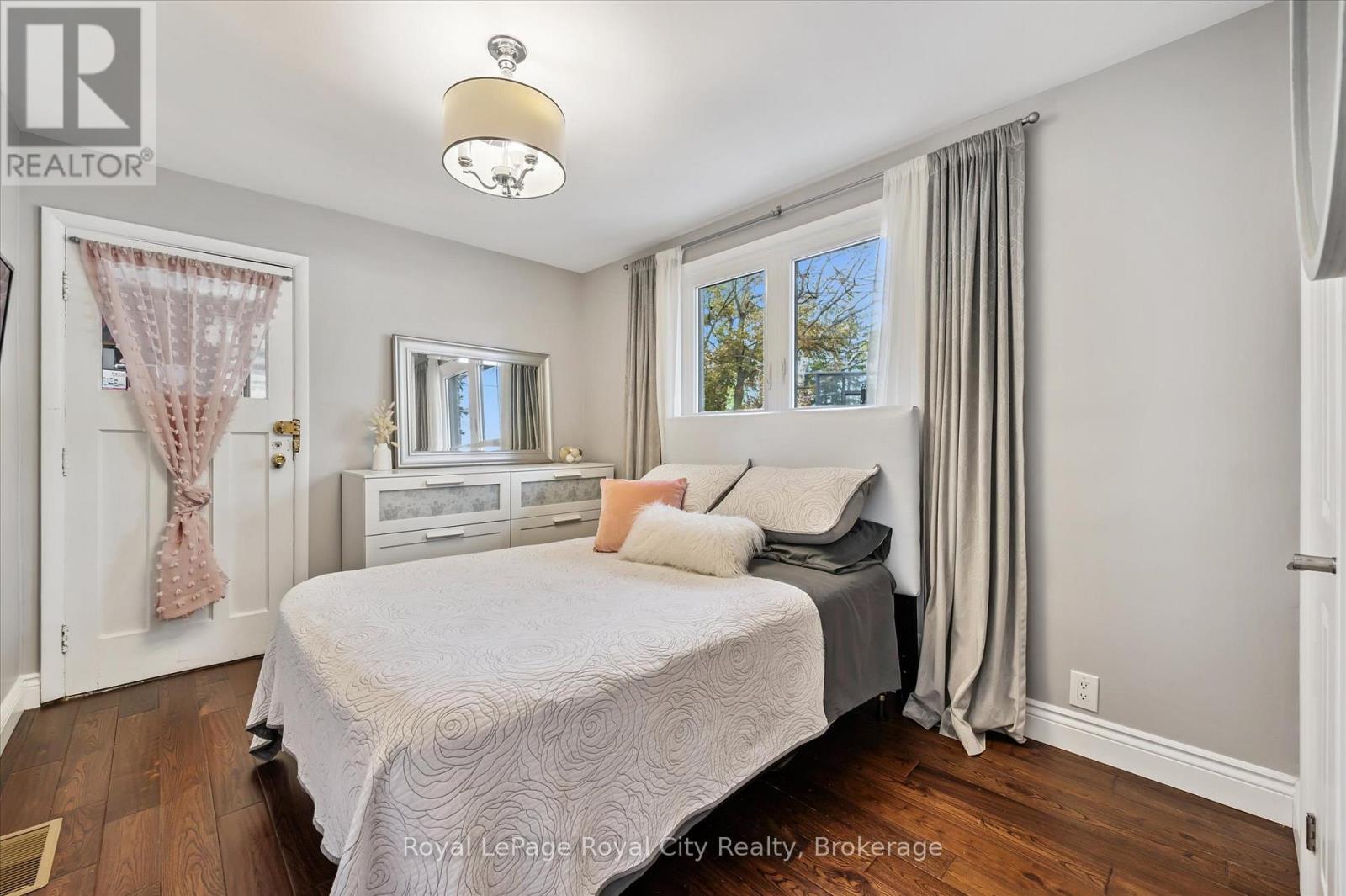 20 Highview Place, Guelph, Ontario  N1H 1M7 - Photo 17 - X12465811