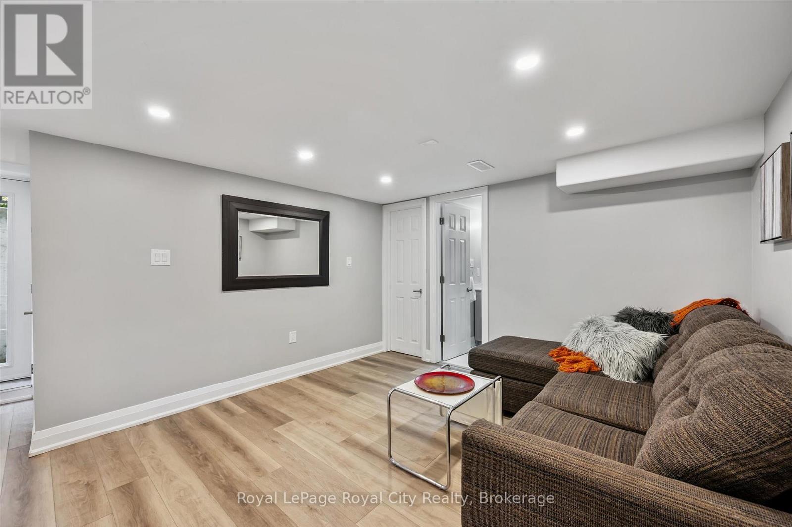 20 Highview Place, Guelph, Ontario  N1H 1M7 - Photo 26 - X12465811