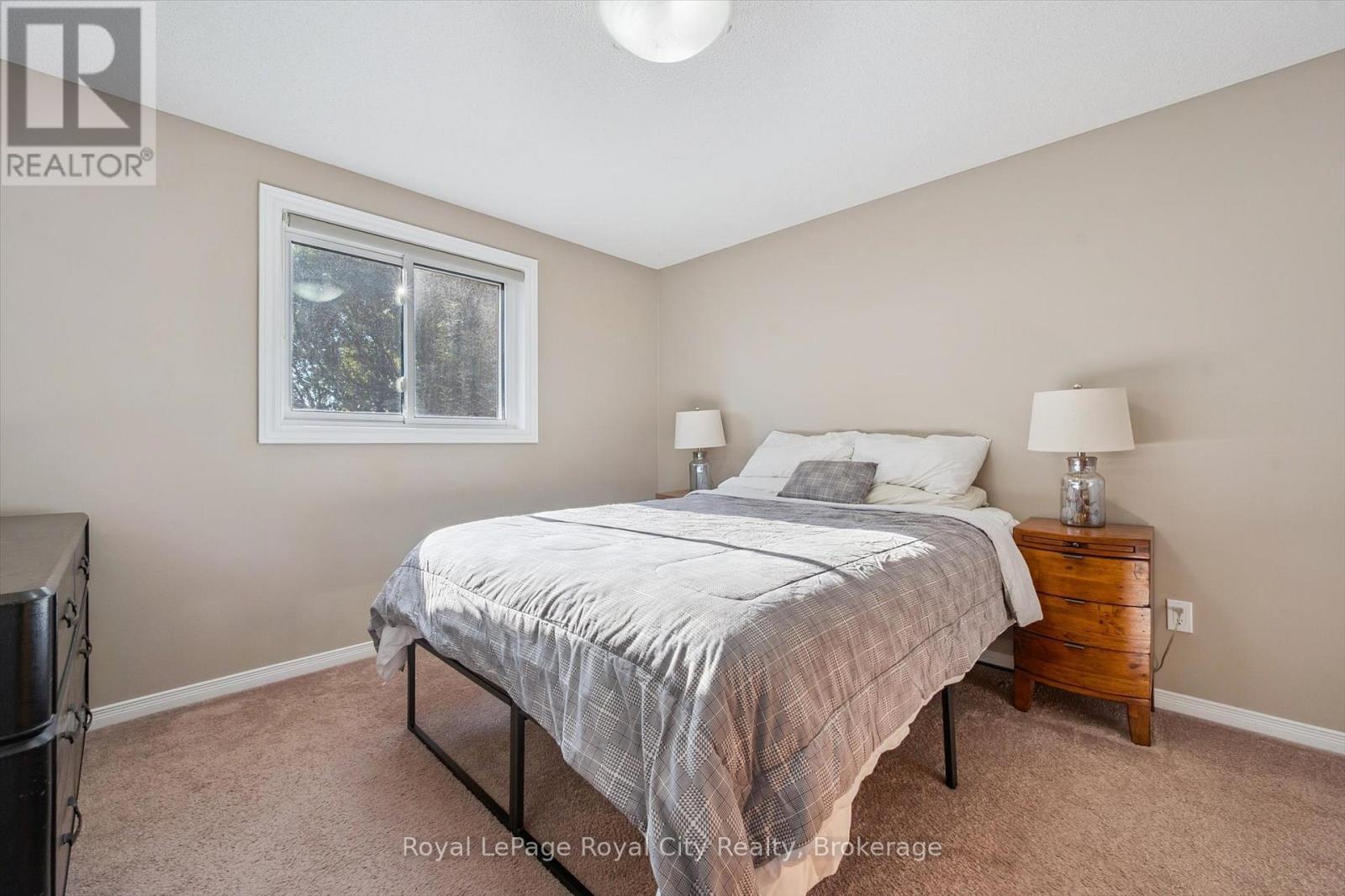 74 Troy Crescent, Guelph (Grange Road), Ontario  N1E 6W8 - Photo 13 - X12465819