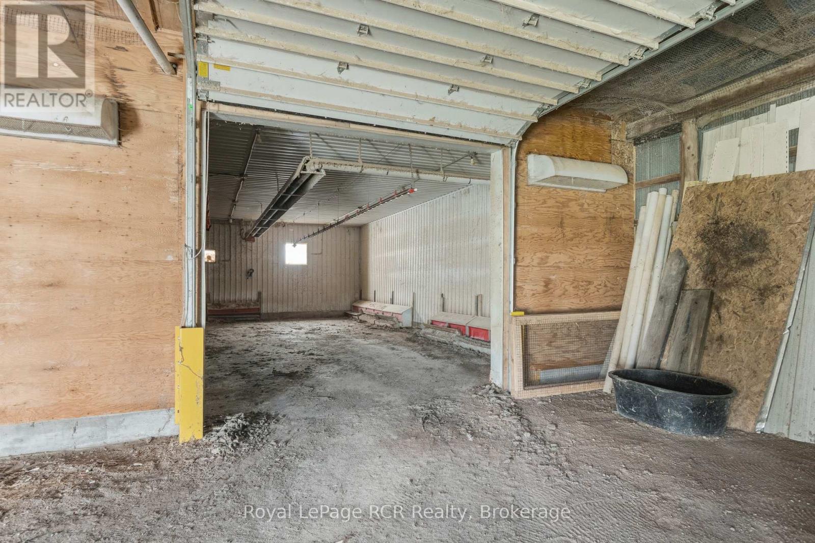 8989 Concession 11, Wellington North, Ontario  N0G 2L0 - Photo 37 - X12465825