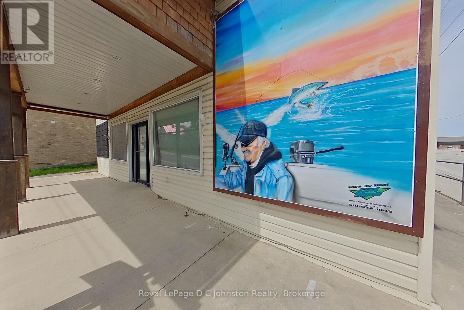 3643 Hwy 21, Kincardine, Ontario  N0G 2T0 - Photo 3 - X12465830