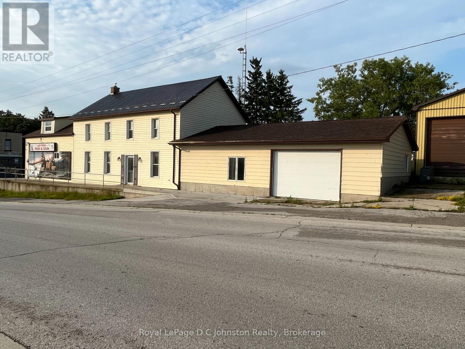 3643 Hwy 21, Kincardine, Ontario  N0G 2T0 - Photo 6 - X12465830