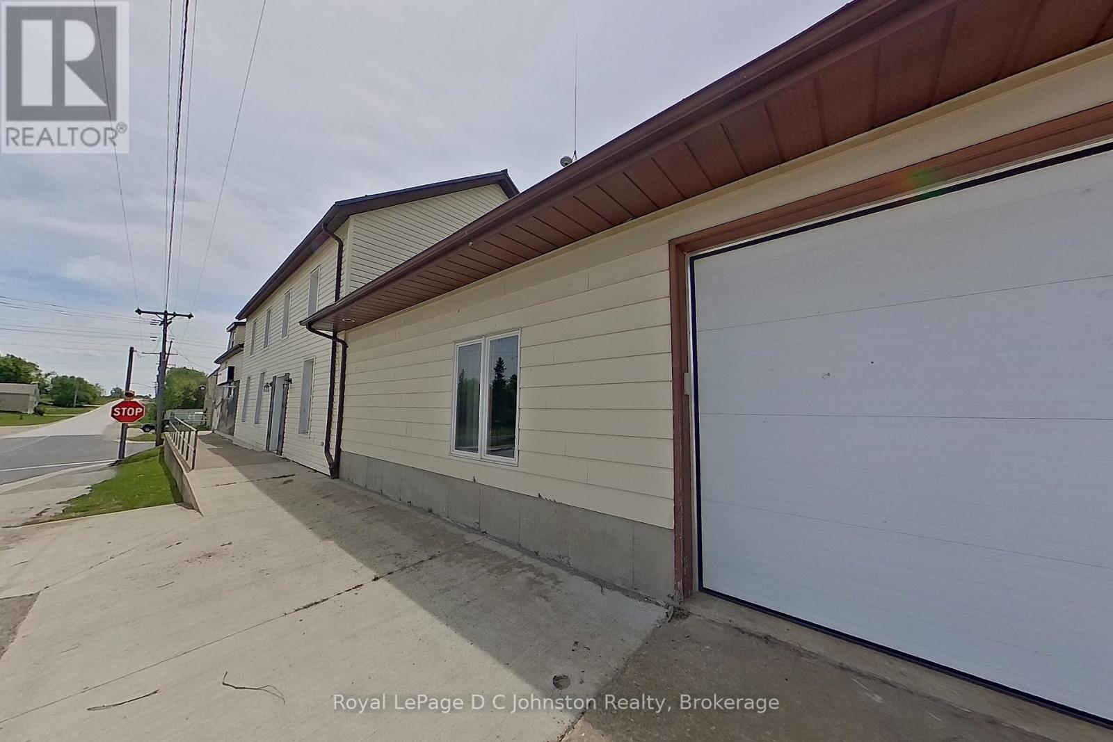 3643 Hwy 21, Kincardine, Ontario  N0G 2T0 - Photo 7 - X12465830