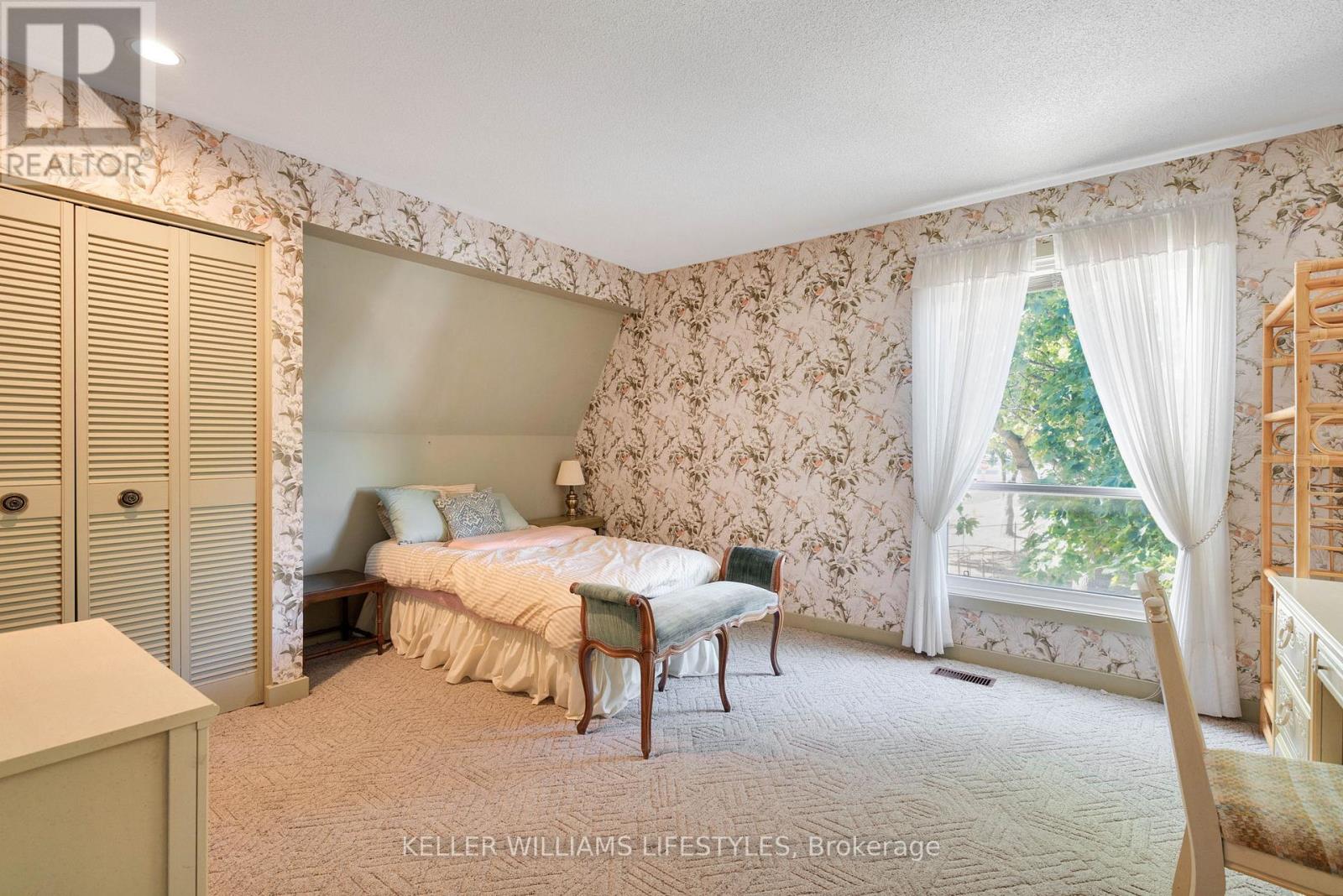 138 Gardenvale Crescent, London South, Ontario  N6J 4B9 - Photo 17 - X12465802