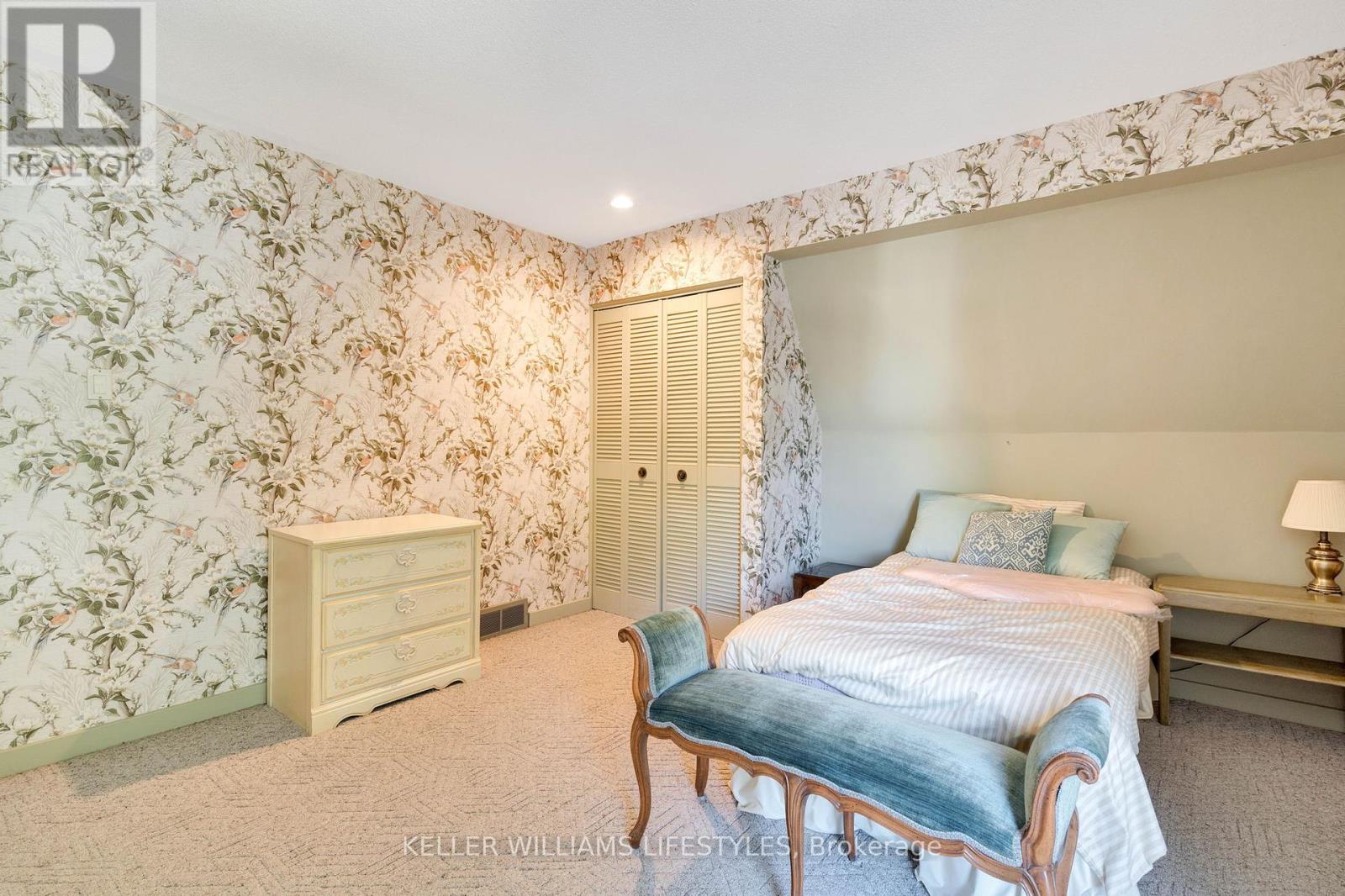 138 Gardenvale Crescent, London South, Ontario  N6J 4B9 - Photo 18 - X12465802