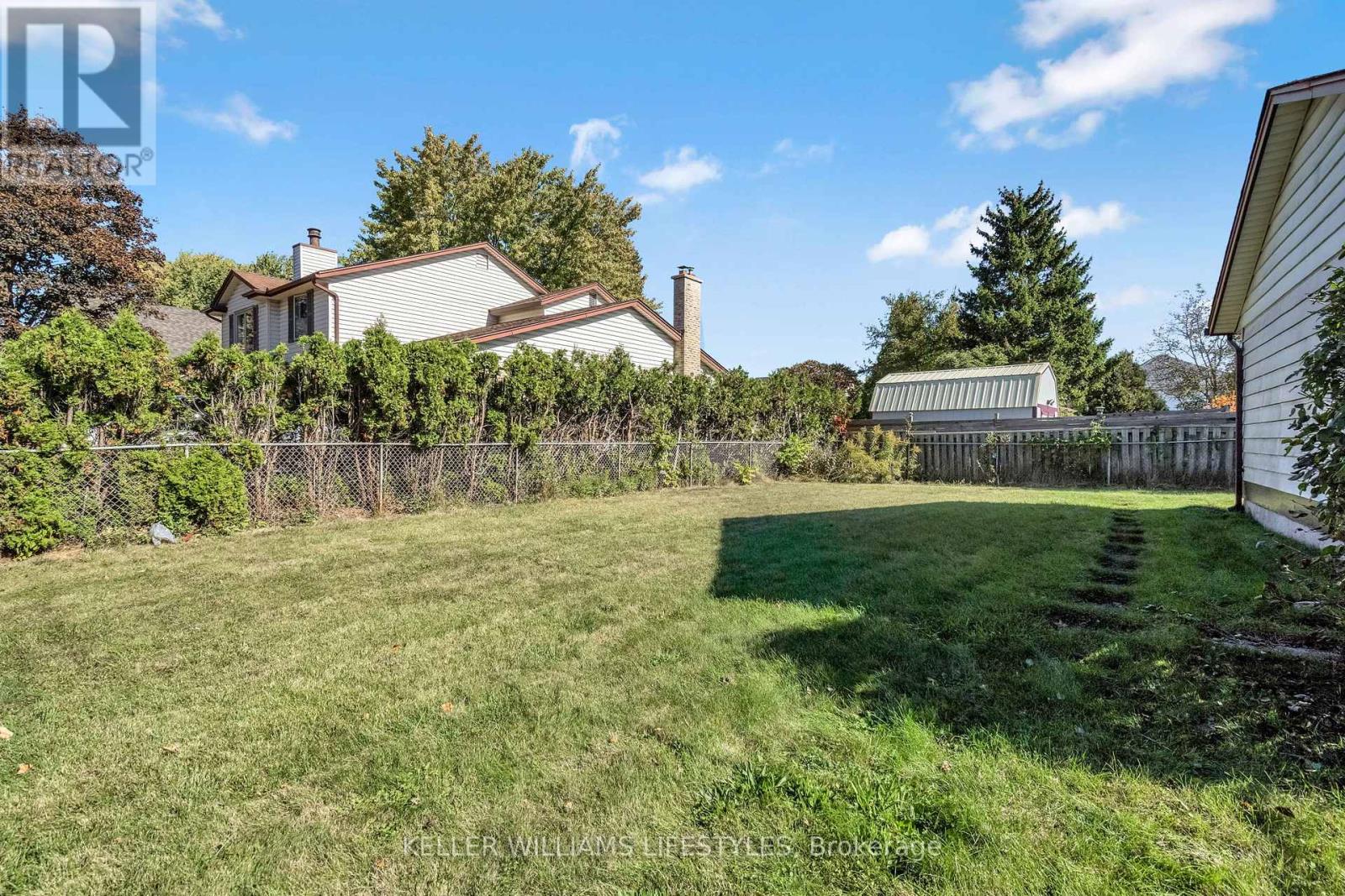138 Gardenvale Crescent, London South, Ontario  N6J 4B9 - Photo 27 - X12465802