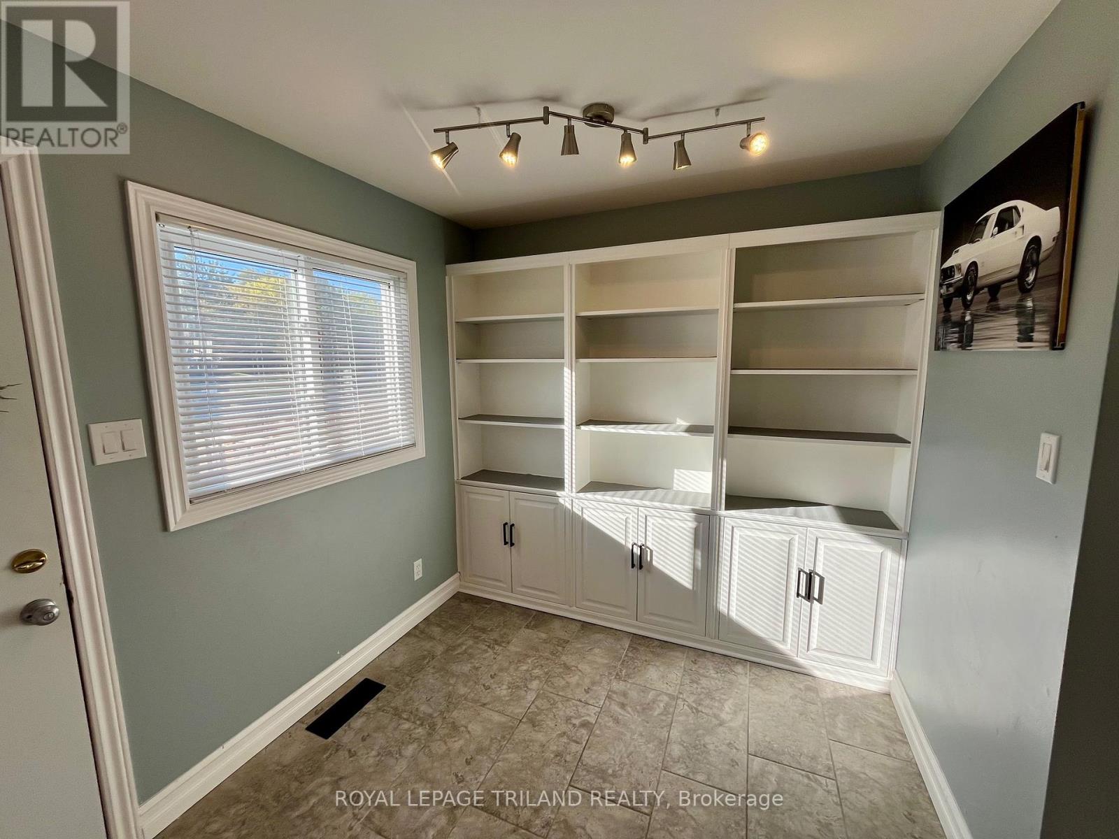 9 - 577 Third Street, London East, Ontario  N5V 4B8 - Photo 10 - X12465843