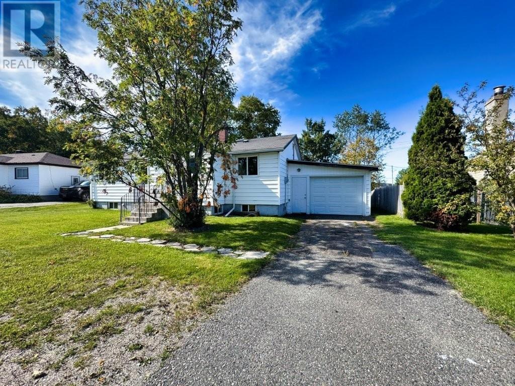 4 Croy Court, Marathon, Ontario  P0T 2E0 - Photo 2 - TB253209