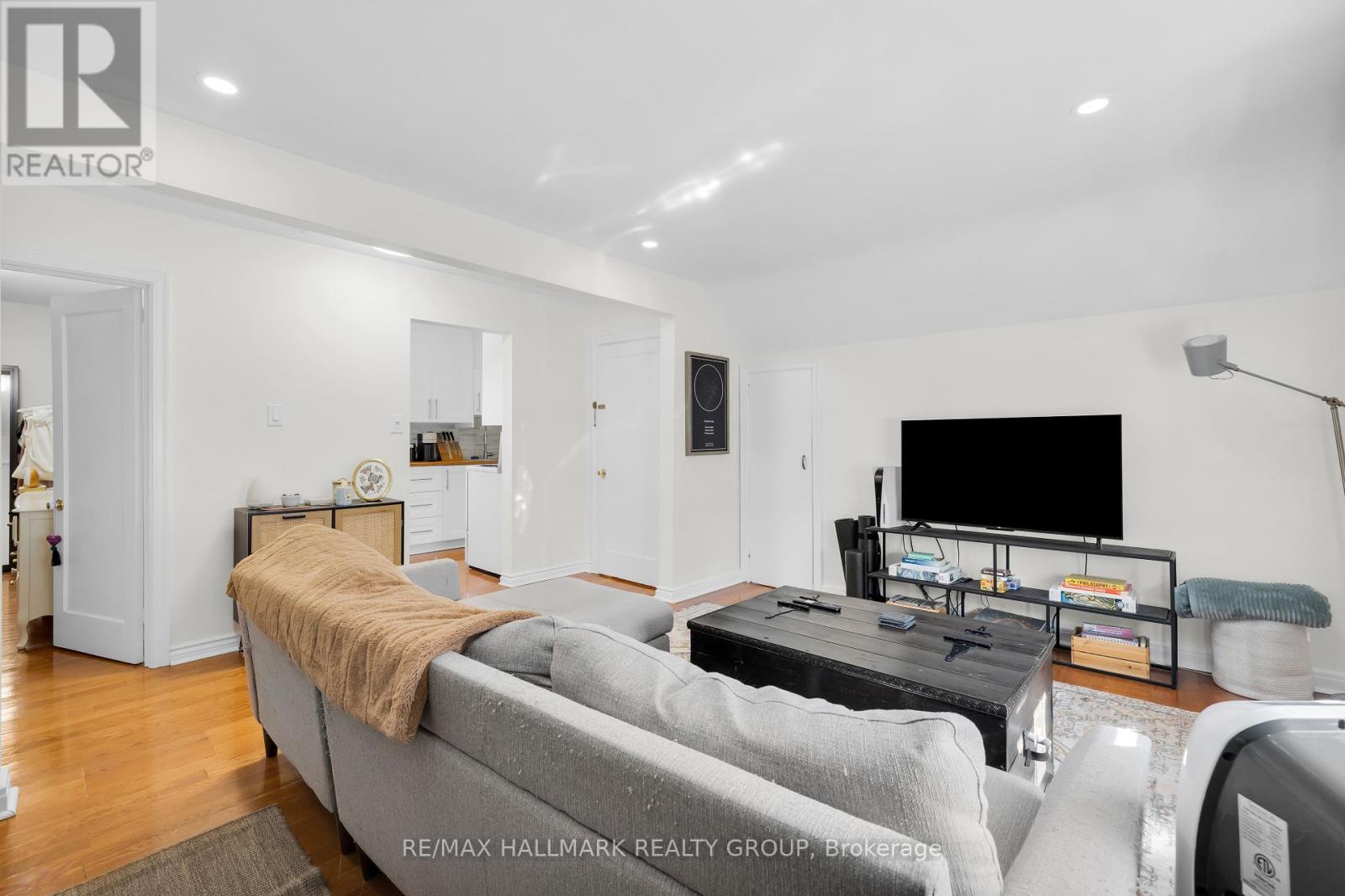 2 - 491 Evered Avenue, Ottawa, Ontario  K1Z 5K9 - Photo 11 - X12465817