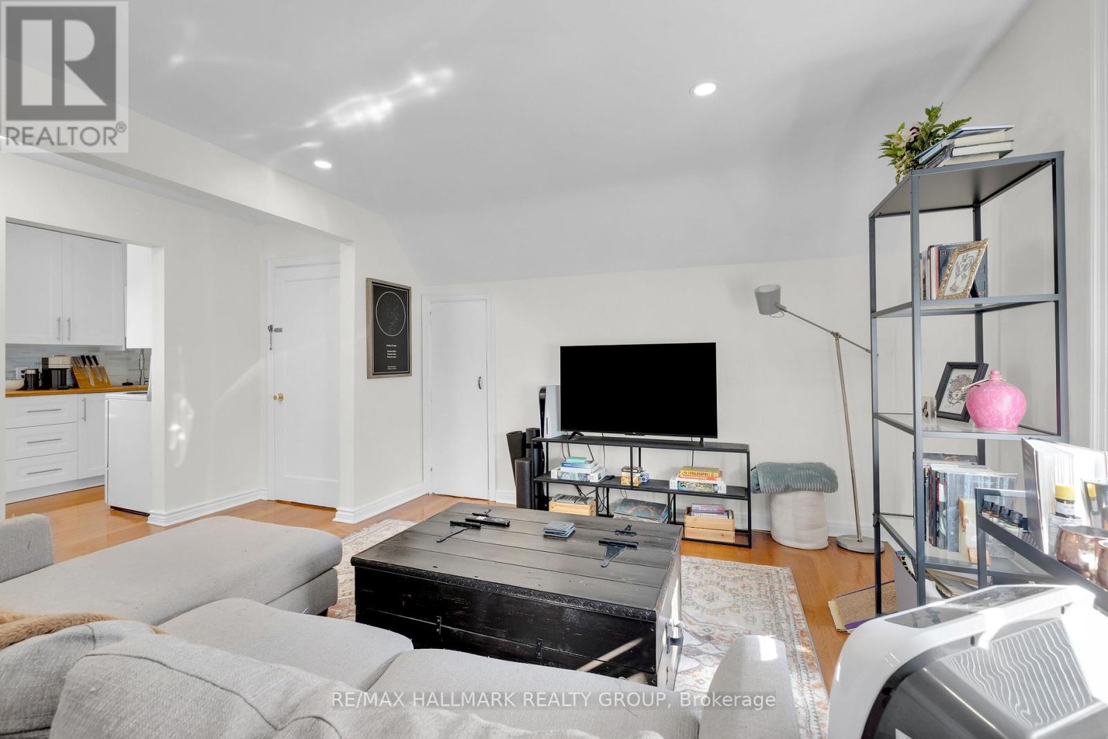 2 - 491 Evered Avenue, Ottawa, Ontario  K1Z 5K9 - Photo 12 - X12465817