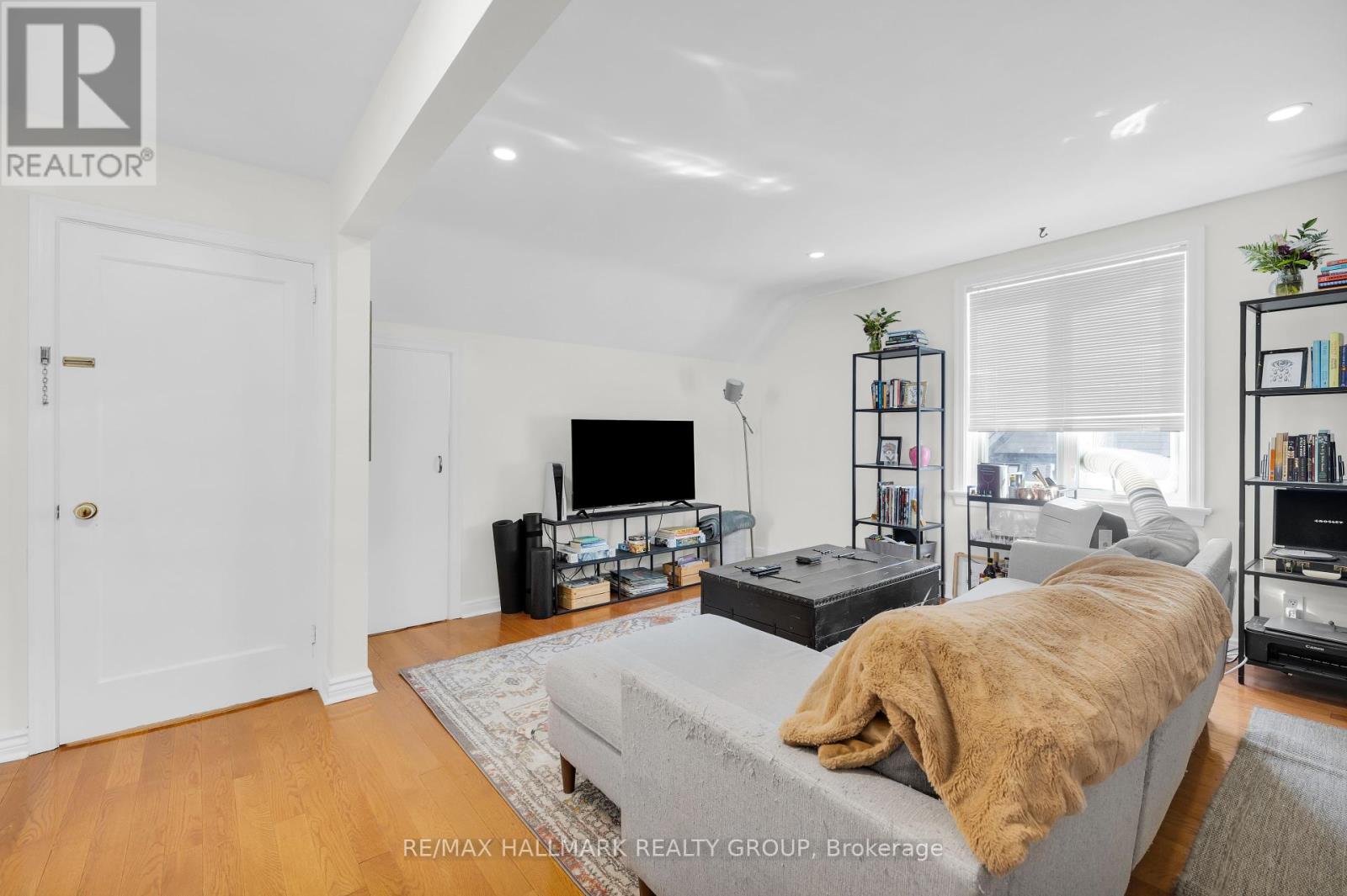 2 - 491 Evered Avenue, Ottawa, Ontario  K1Z 5K9 - Photo 9 - X12465817