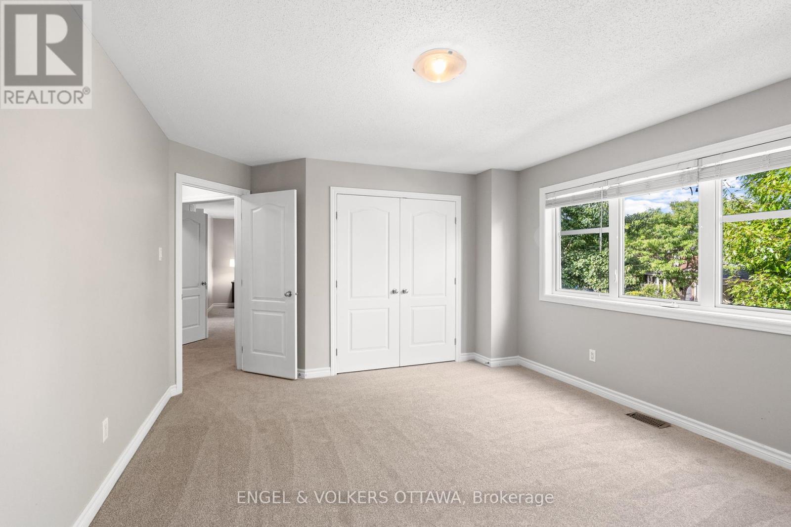 98 Anfield Crescent E, Ottawa, Ontario  K2G 7B7 - Photo 26 - X12465846
