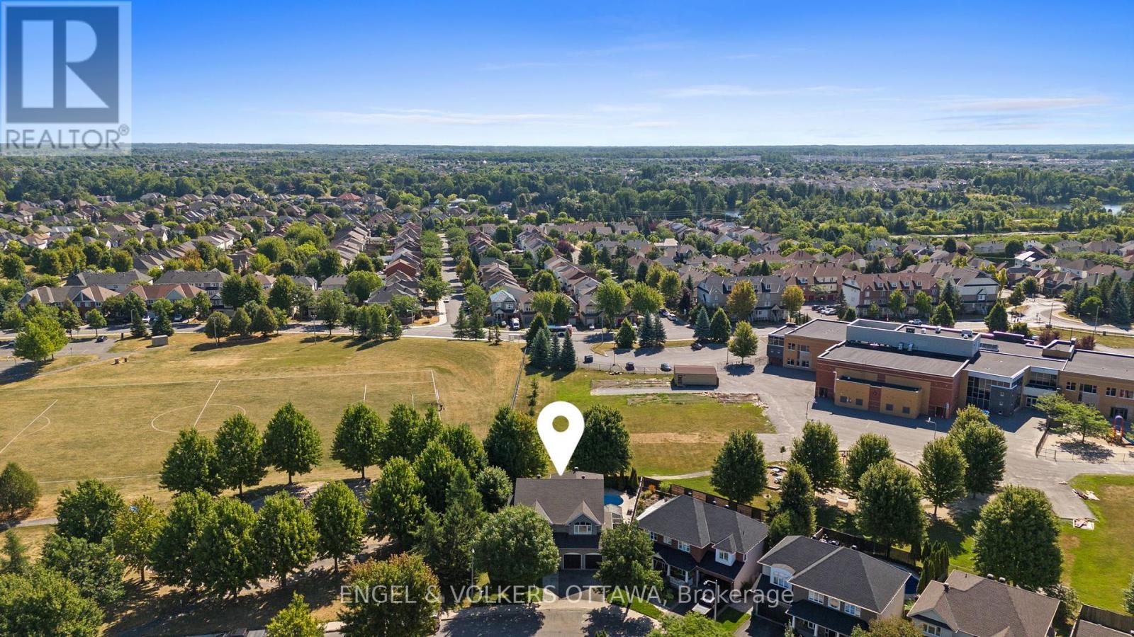 98 Anfield Crescent E, Ottawa, Ontario  K2G 7B7 - Photo 43 - X12465846