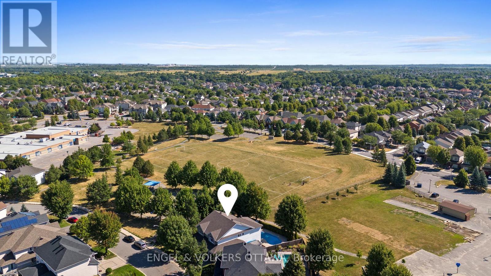 98 Anfield Crescent E, Ottawa, Ontario  K2G 7B7 - Photo 44 - X12465846
