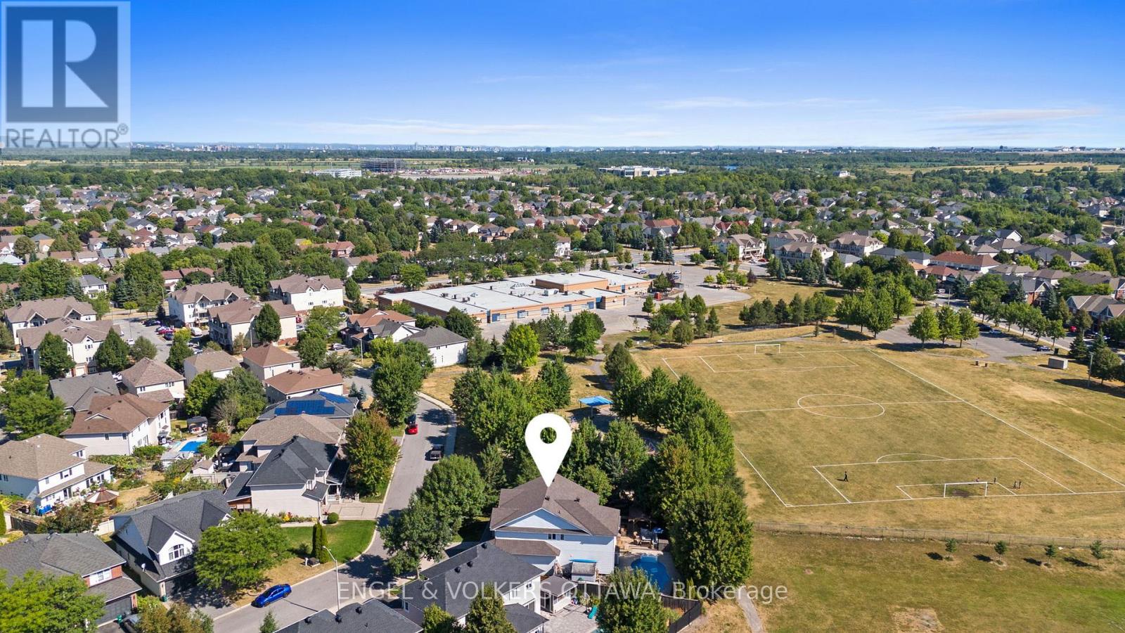 98 Anfield Crescent E, Ottawa, Ontario  K2G 7B7 - Photo 45 - X12465846
