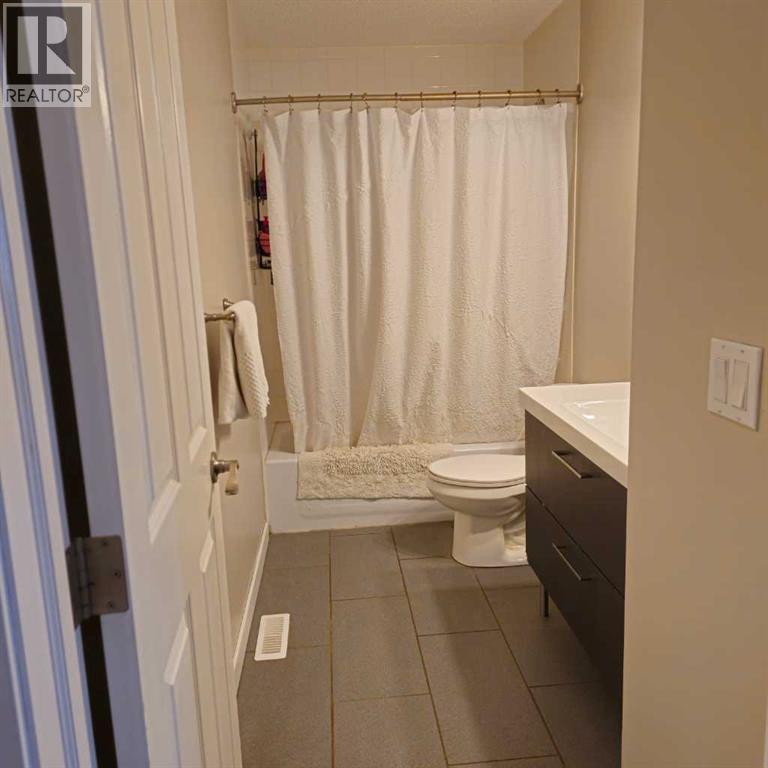 69 Willow Springs Crescent, Sylvan Lake, Alberta  T4S 1G3 - Photo 10 - A2264906