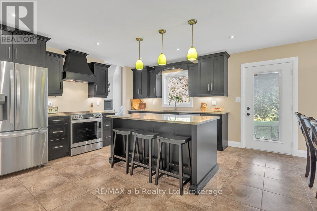 9442 Richmond Road, Bayham, Ontario  N5H 2R1 - Photo 10 - X12465788