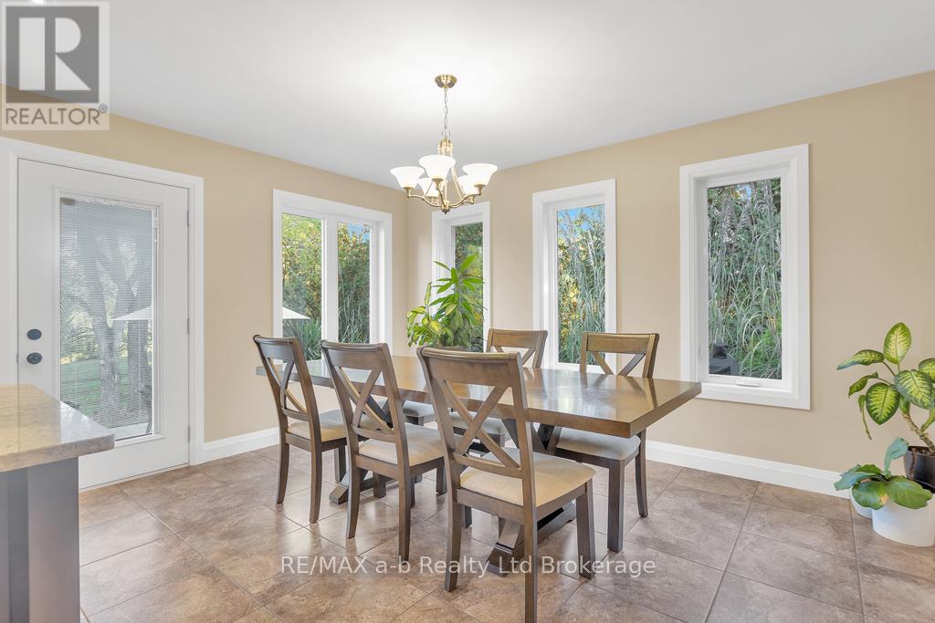 9442 Richmond Road, Bayham, Ontario  N5H 2R1 - Photo 15 - X12465788