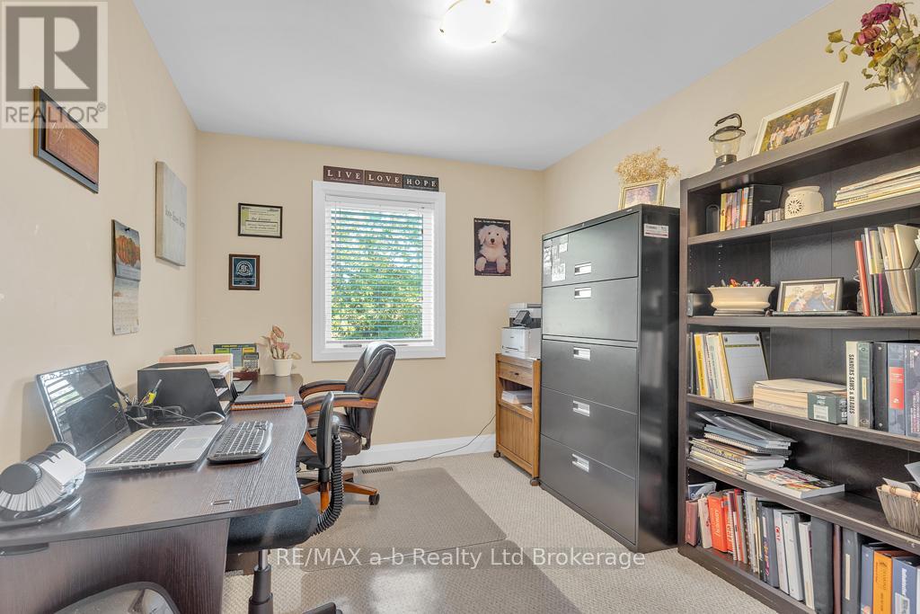 9442 Richmond Road, Bayham, Ontario  N5H 2R1 - Photo 18 - X12465788