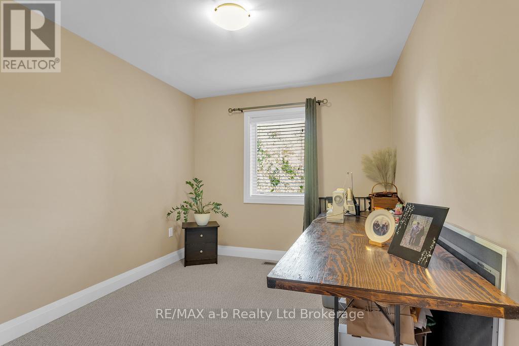 9442 Richmond Road, Bayham, Ontario  N5H 2R1 - Photo 19 - X12465788