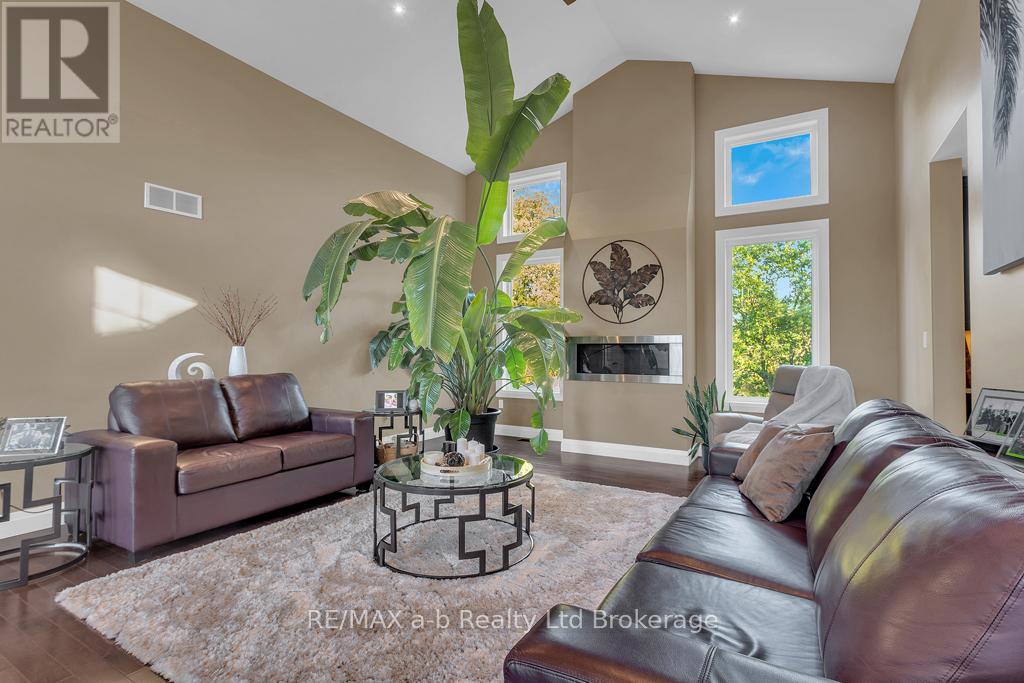 9442 Richmond Road, Bayham, Ontario  N5H 2R1 - Photo 6 - X12465788